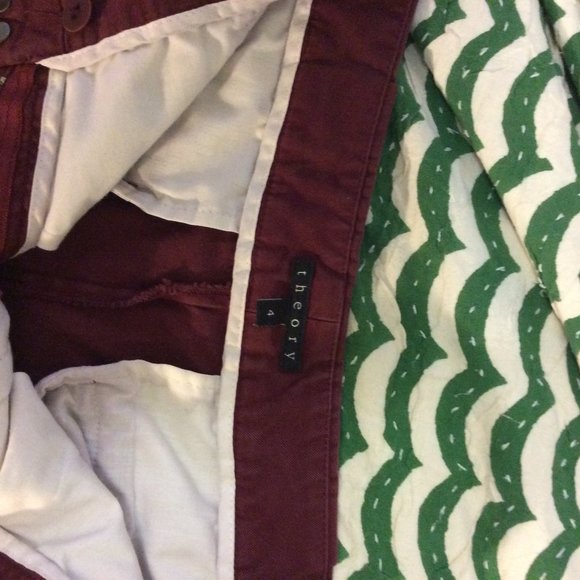 Theory burgundy pleated shorts! - Picture 3 of 3